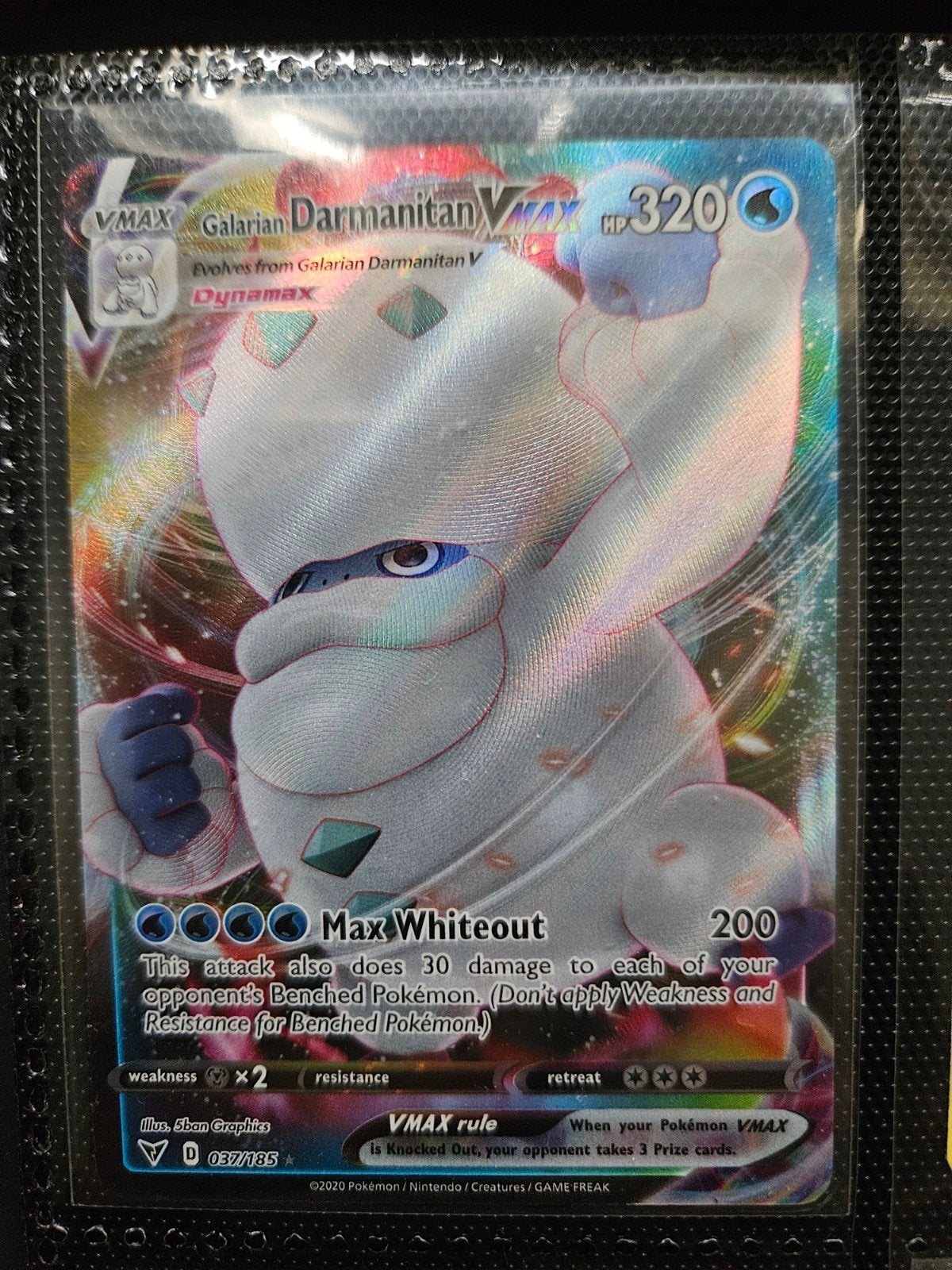 Pokemon Galarian Darmanitan Vmax 037/185 Vivid Voltage, Ophalen of Verzenden, Zo goed als nieuw, Losse kaart, Foil
