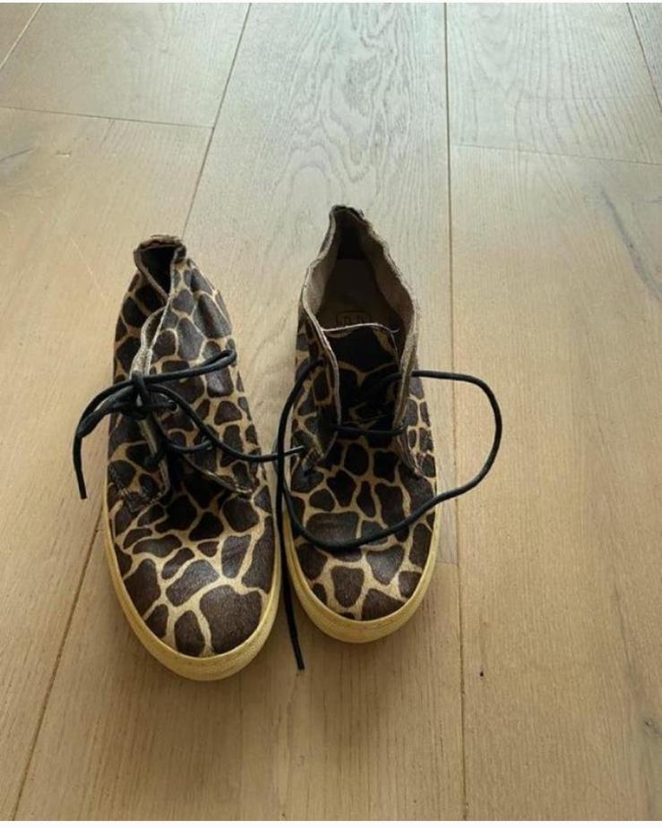 Maruti zebra 39 giraf, Bruin, Ophalen of Verzenden, Sneakers of Gympen, Gedragen