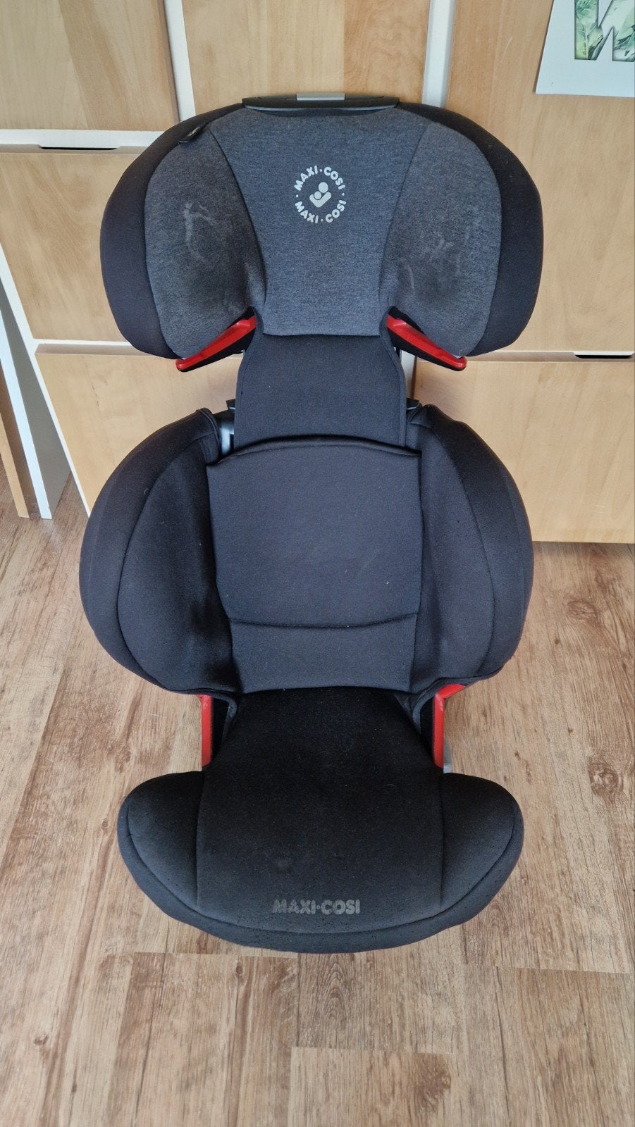 Maxi-Cosi RodiFix met Isofix - Hoes moet gewassen worden, Ophalen, Gebruikt, 15 t/m 36 kg, Verstelbare rugleuning