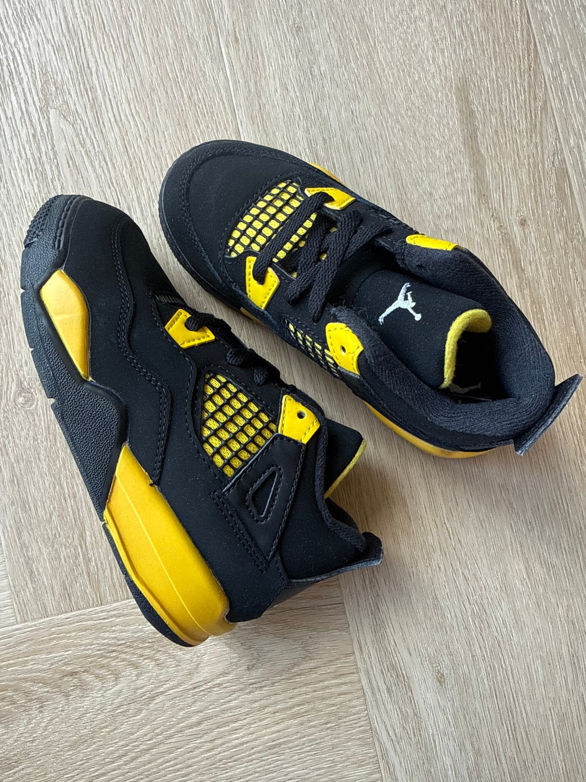 Jordan 4 Retro (TD) Zwart/Geel - EU 27 - Nieuw, Ophalen of Verzenden, Nieuw, Jongen of Meisje, Sportschoenen