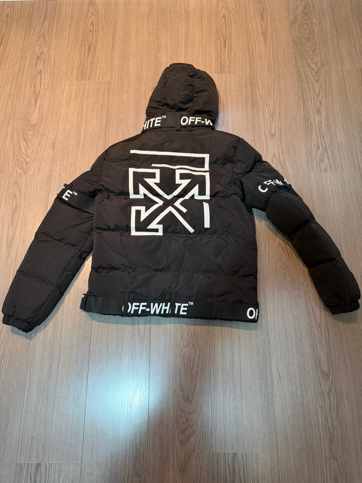 Off-White Limited Edition Jas – Maat L – Nieuwstaat, Kleding | Heren, Ophalen of Verzenden, Zo goed als nieuw