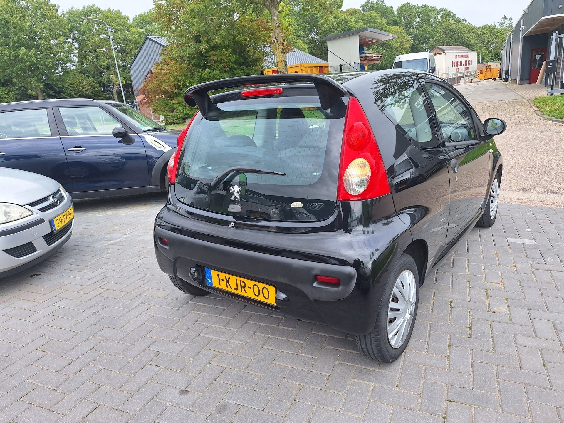 Peugeot 107 1.0-12V XR / Nette auto / APK juni 2027, Auto's, Voorwielaandrijving, Gebruikt, 765 kg, 4 stoelen