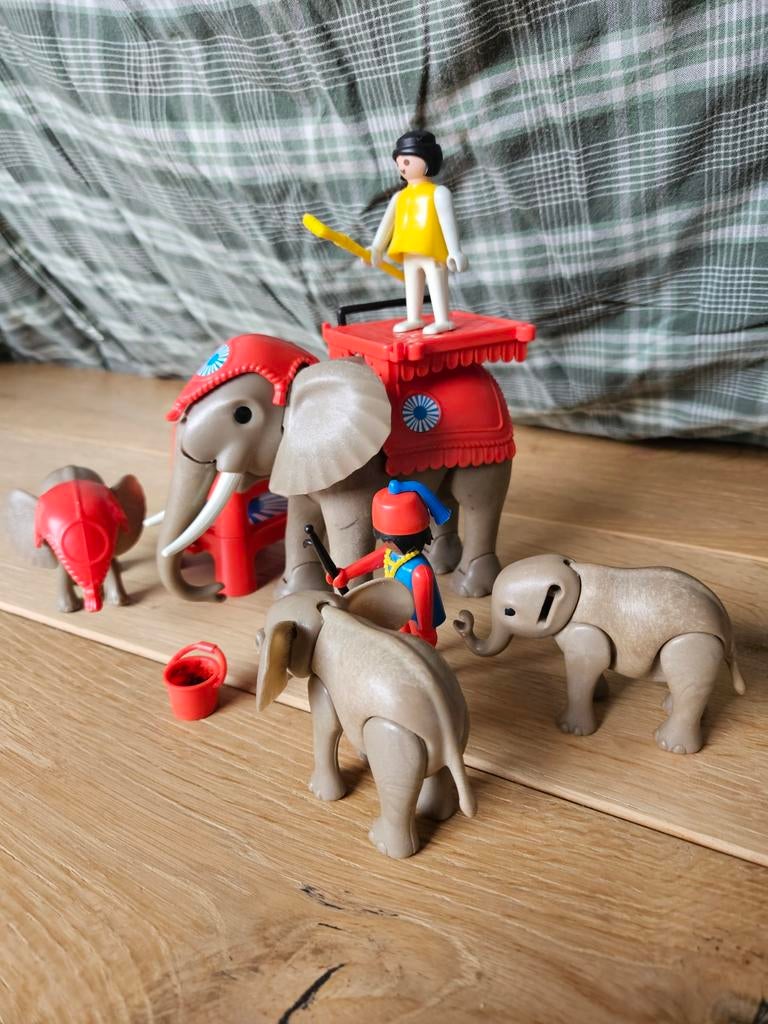 Playmobil olifanten, Ophalen