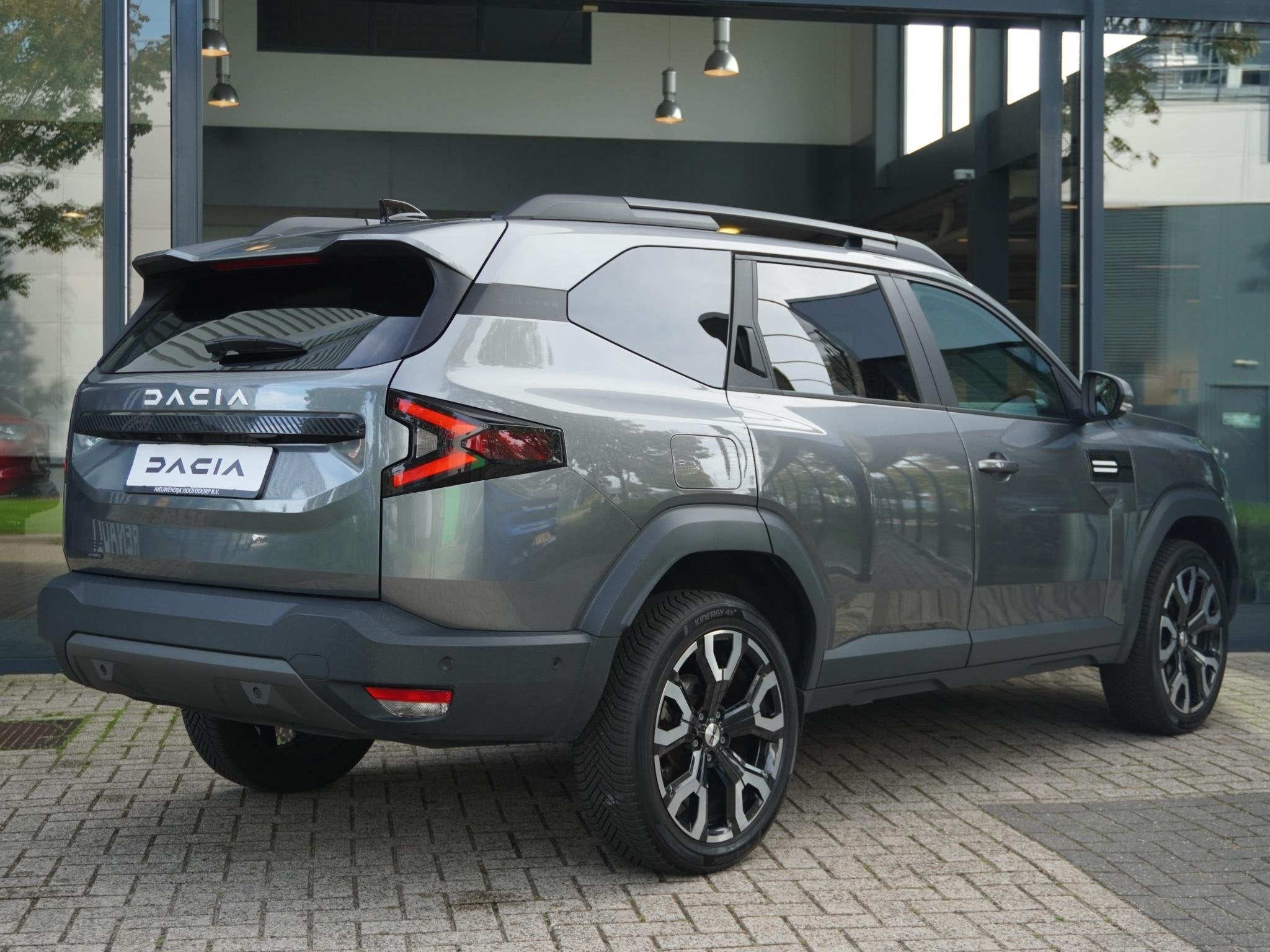 Dacia Bigster 1.8 Hybrid 155 Journey AUTOMAAT / 19.000KM / N, Auto's, Gebruikt, Euro 6, 4 cilinders, Bedrijf
