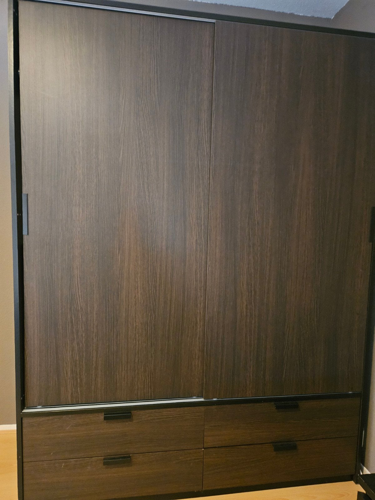 Kledingkast met schuifdeuren en lades, Gebruikt, 100 tot 150 cm, 200 cm of meer, Modern