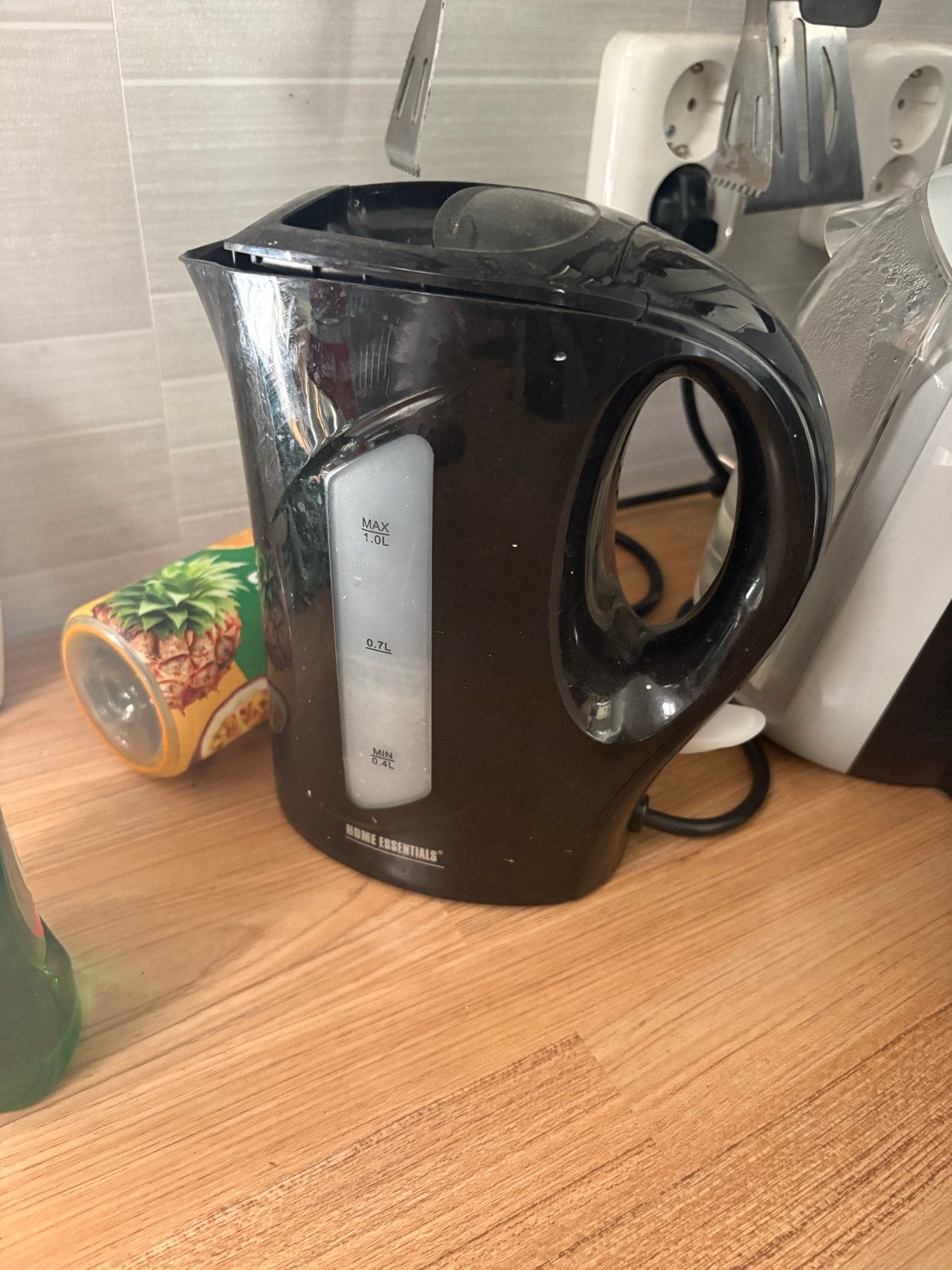 Home Essentials Waterkoker - Zwart, 1.0L, 1 tot 2 liter, Ophalen, Gebruikt