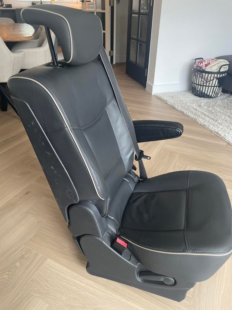 Camper / Espace autostoel met armsteun - Zwart Leer, Auto-onderdelen, Interieur en Bekleding, Ophalen, Gebruikt, Universele onderdelen
