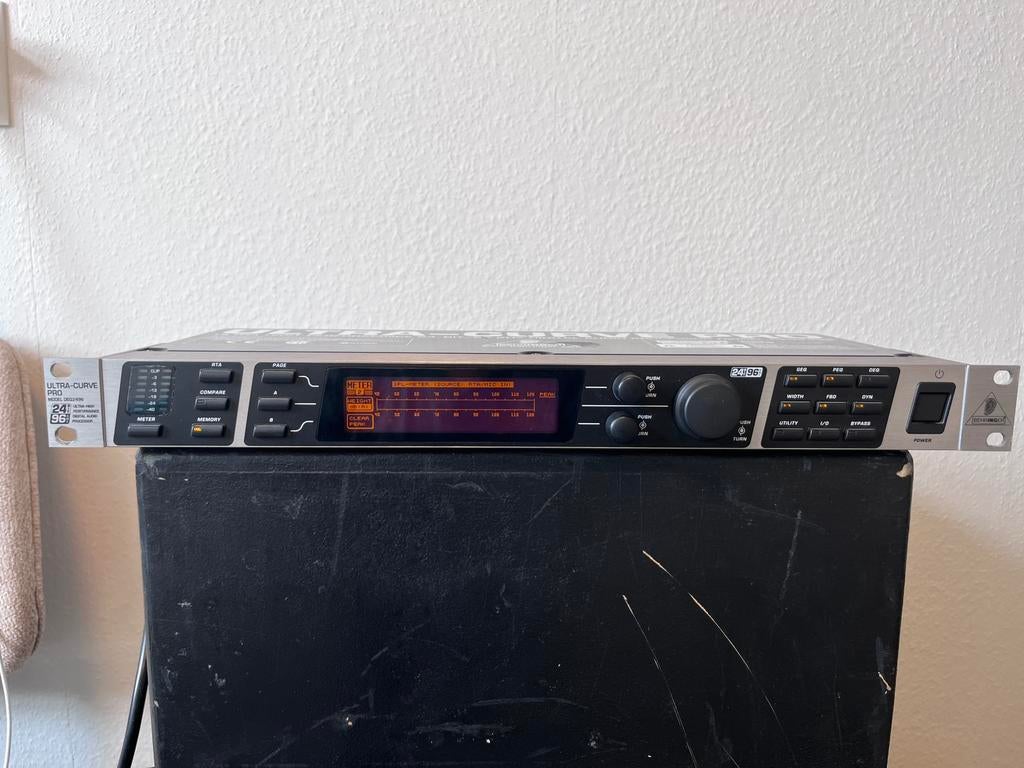 Behringer DEQ2496 Ultracurve Pro EQ 24/96 - In nette staat, Ophalen of Verzenden, Gebruikt, Equalizer