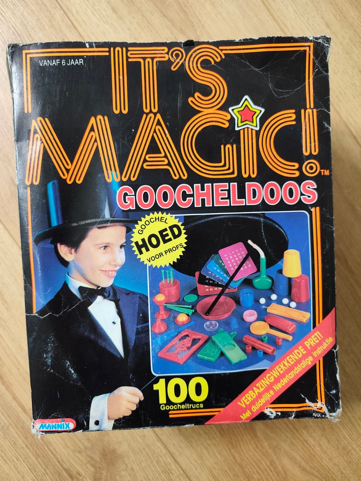 It's Magic Goocheldoos - 100 Goocheltrucs, Ophalen of Verzenden, Gebruikt, Jongen of Meisje