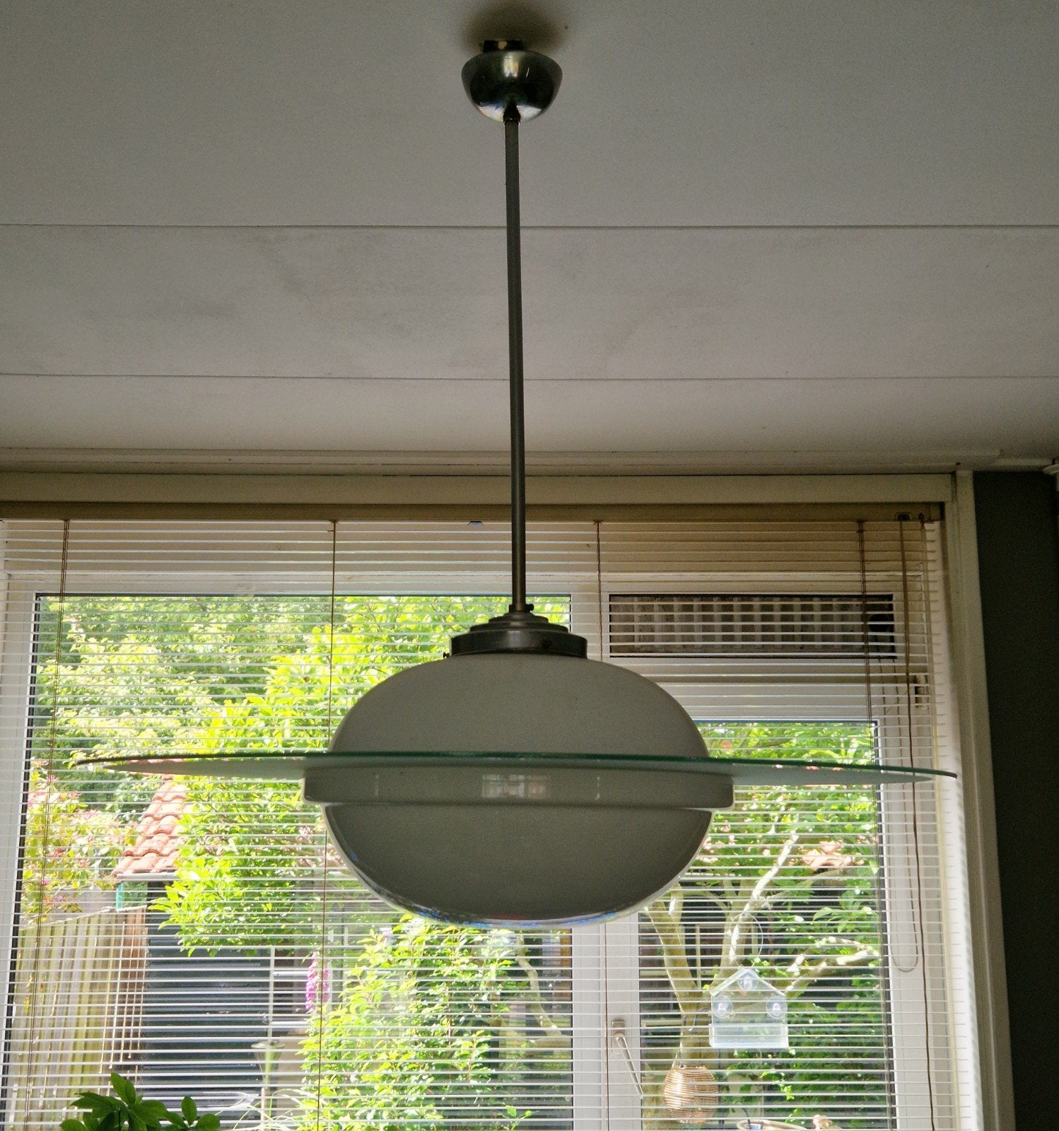 Vintage Art Deco hangamp met glazen schijf, Huis en Inrichting, Lampen | Hanglampen, Ophalen, Gebruikt, Glas, Art Deco
