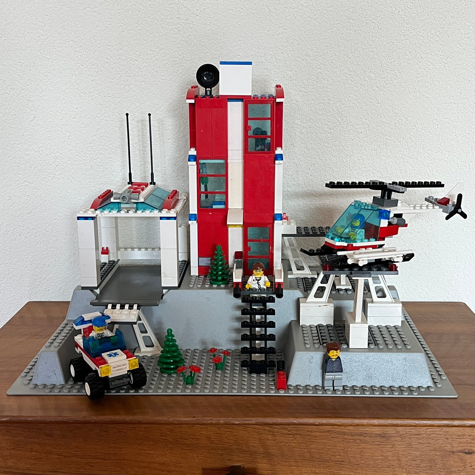 Vintage Lego set 7892 City ziekenhuis - 2006, Lego, Ophalen of Verzenden, City, Gebruikt
