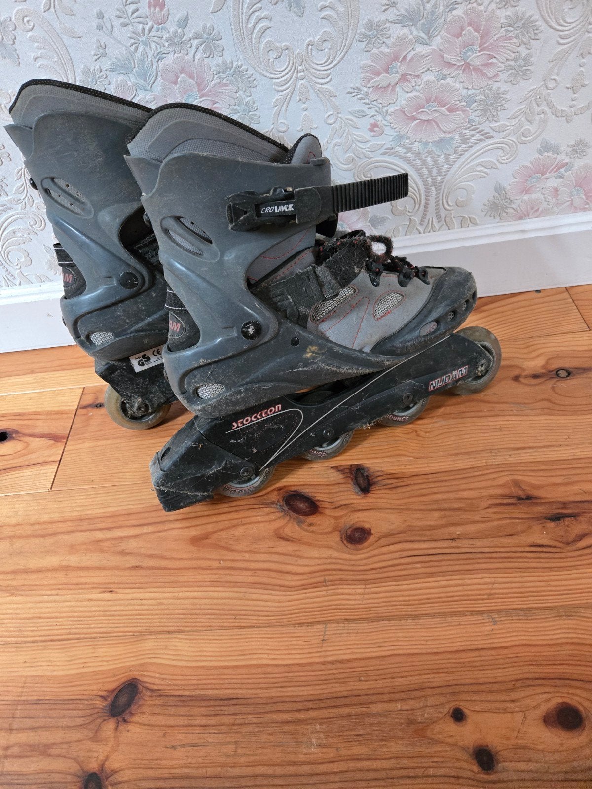 Skeelers, Ophalen, Schoenen