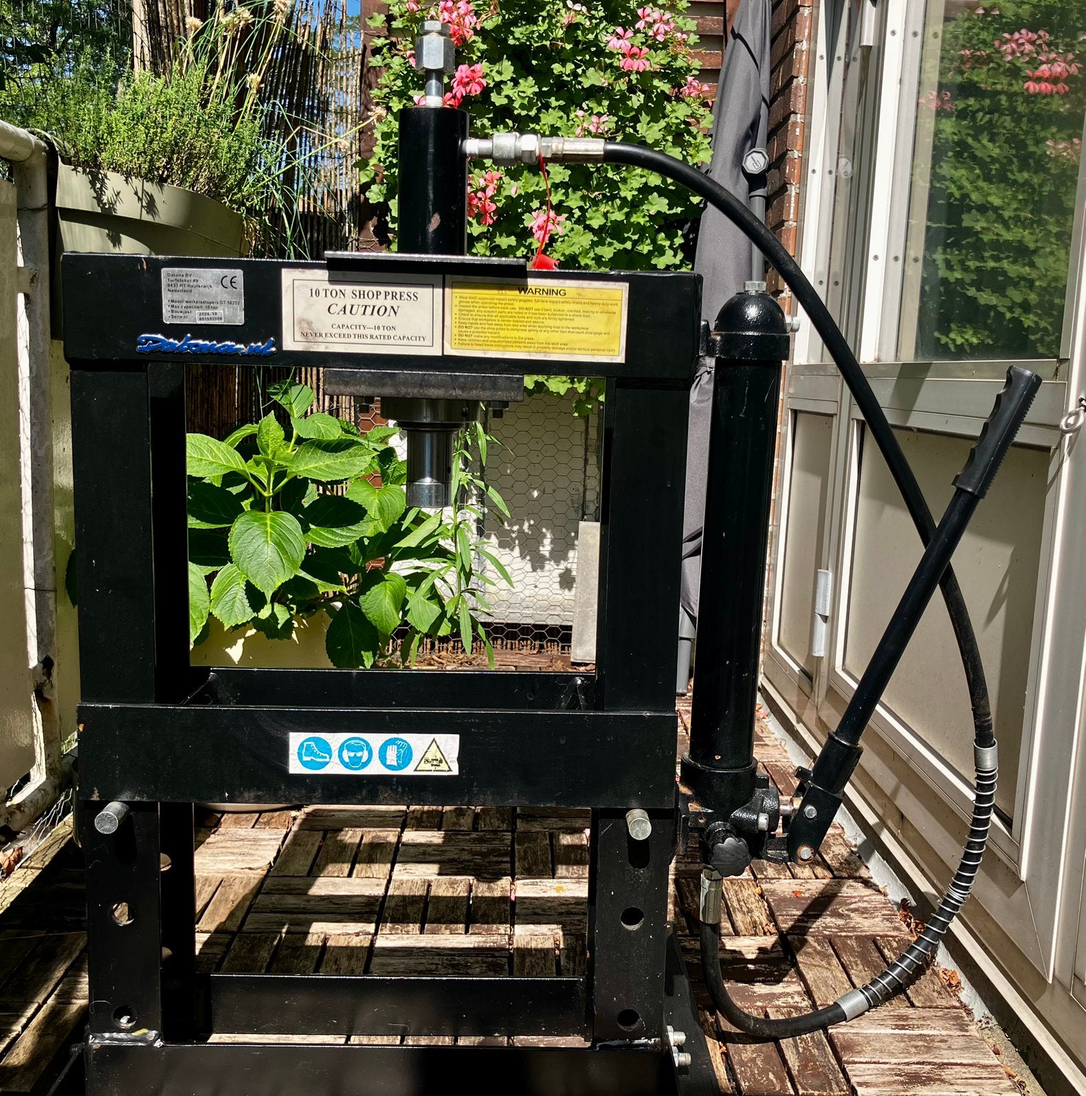 Werkplaatspers 10 ton – Datona, Ophalen