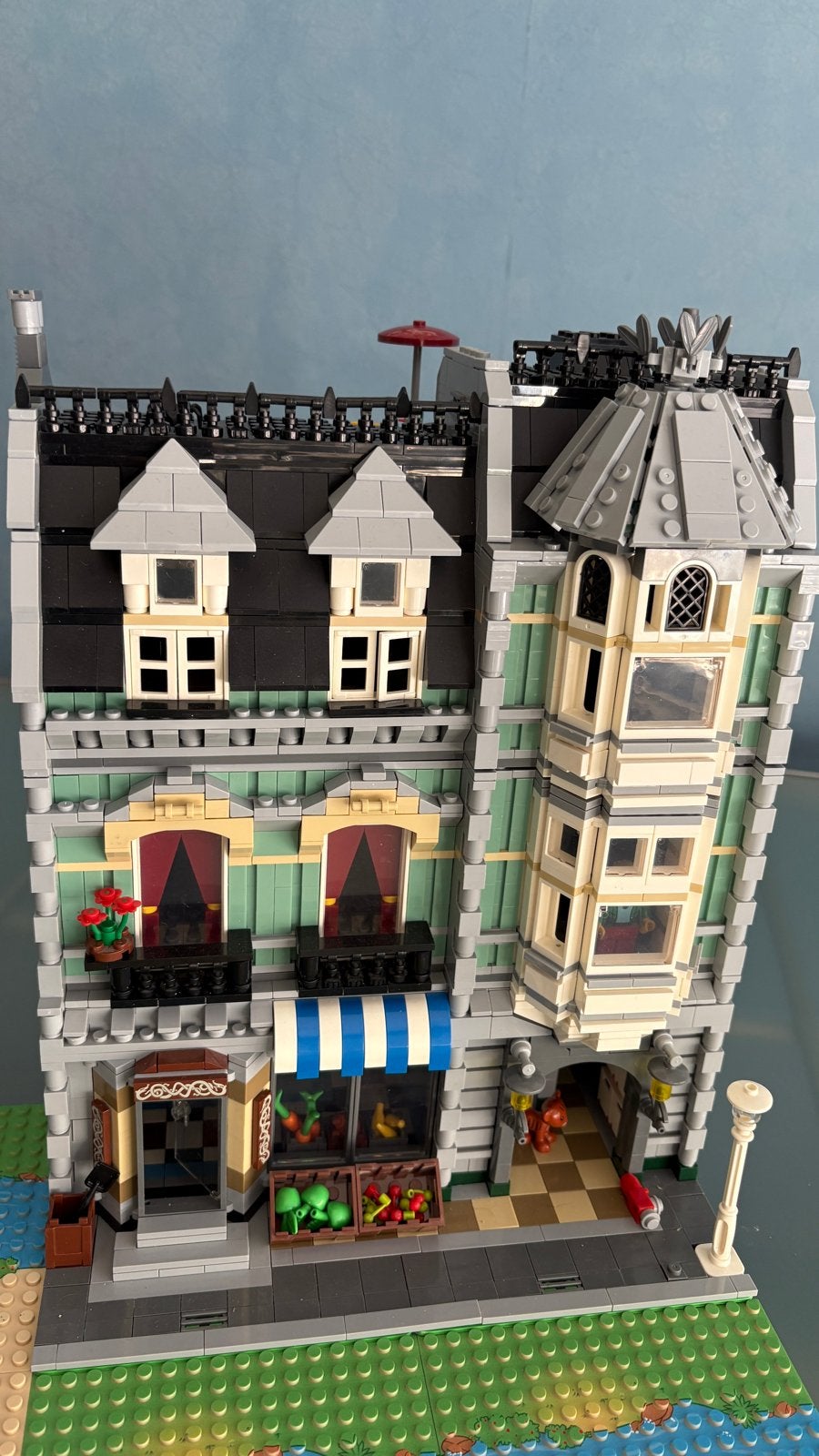 Gebouw van bouwblokjes - identiek aan set 10185, Ophalen of Verzenden, Gebruikt, Overige merken