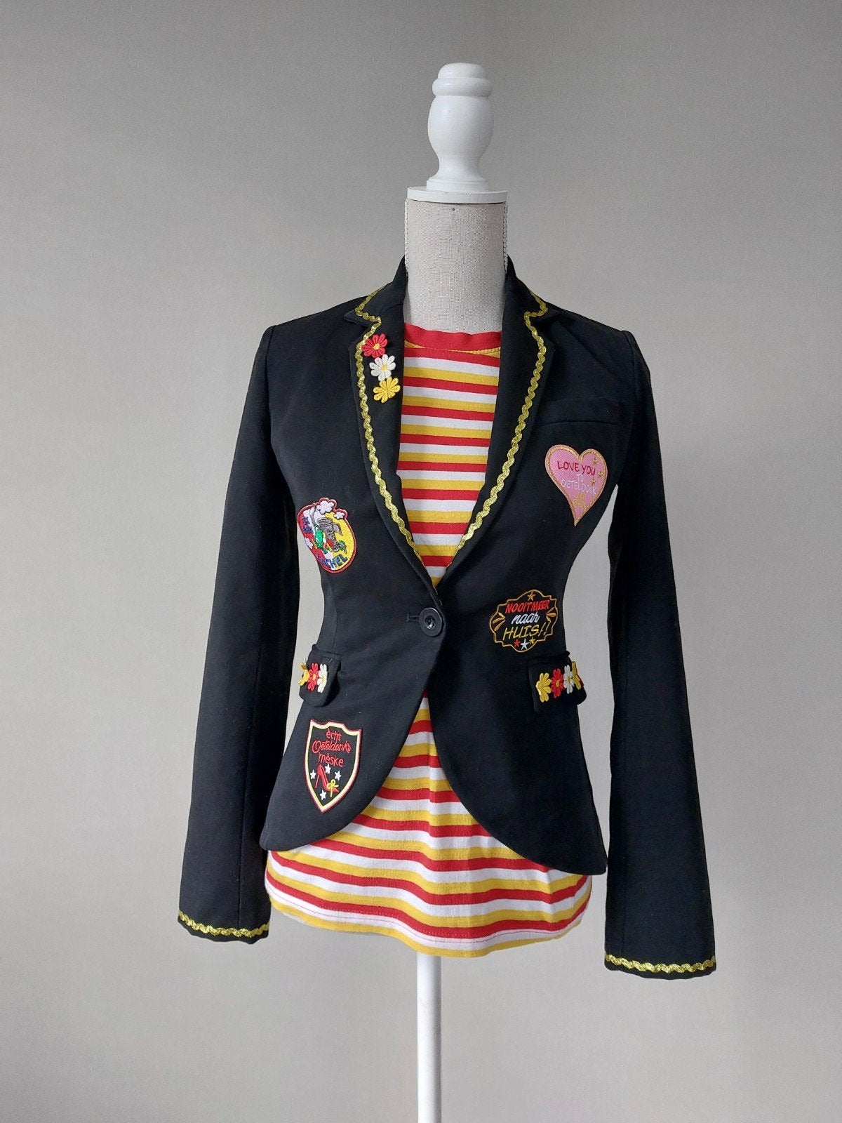 Oeteldonk jasje in maat XS ️❤️🤍💛, Ophalen of Verzenden, Zo goed als nieuw, Kleding, Maat 34 (XS) of kleiner