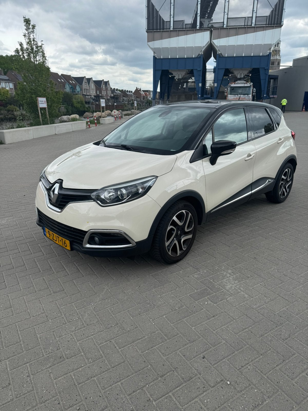 Renault Captur 0.9 TCE 90 2015 Wit, Auto's, Renault, Captur, Benzine, B, SUV of Terreinwagen, Handgeschakeld, Origineel Nederlands