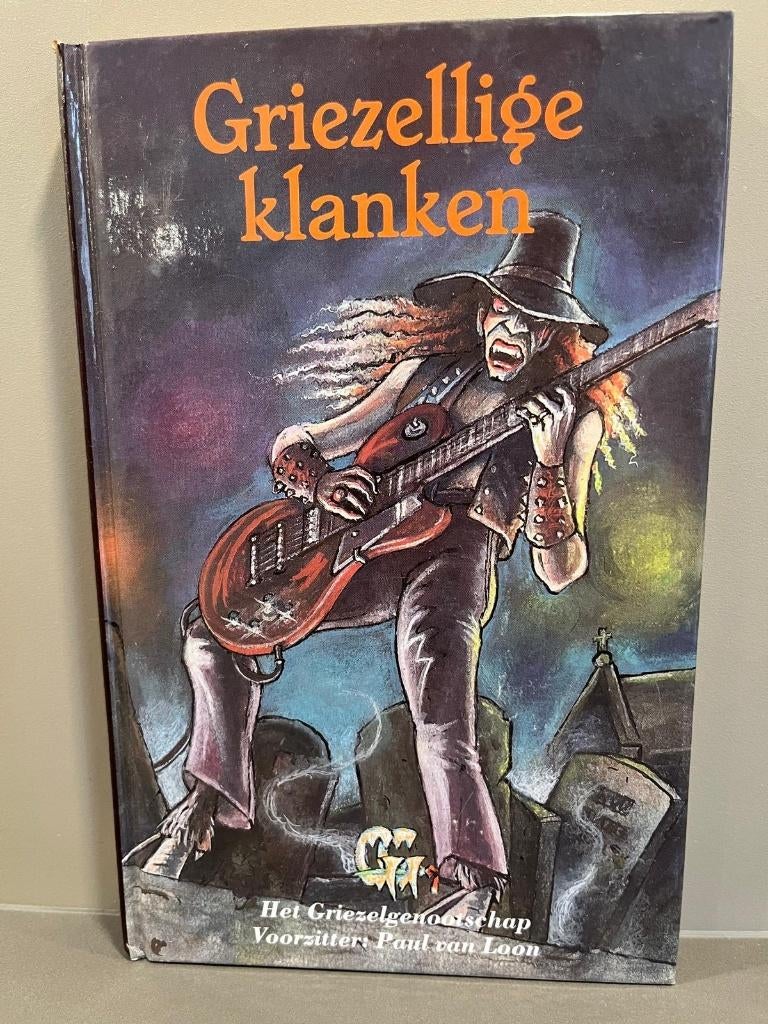 Griezellige klanken - Het Griezelgenootschap, Boeken, Ophalen of Verzenden, Zo goed als nieuw, Fictie, Het Griezelgenootschap