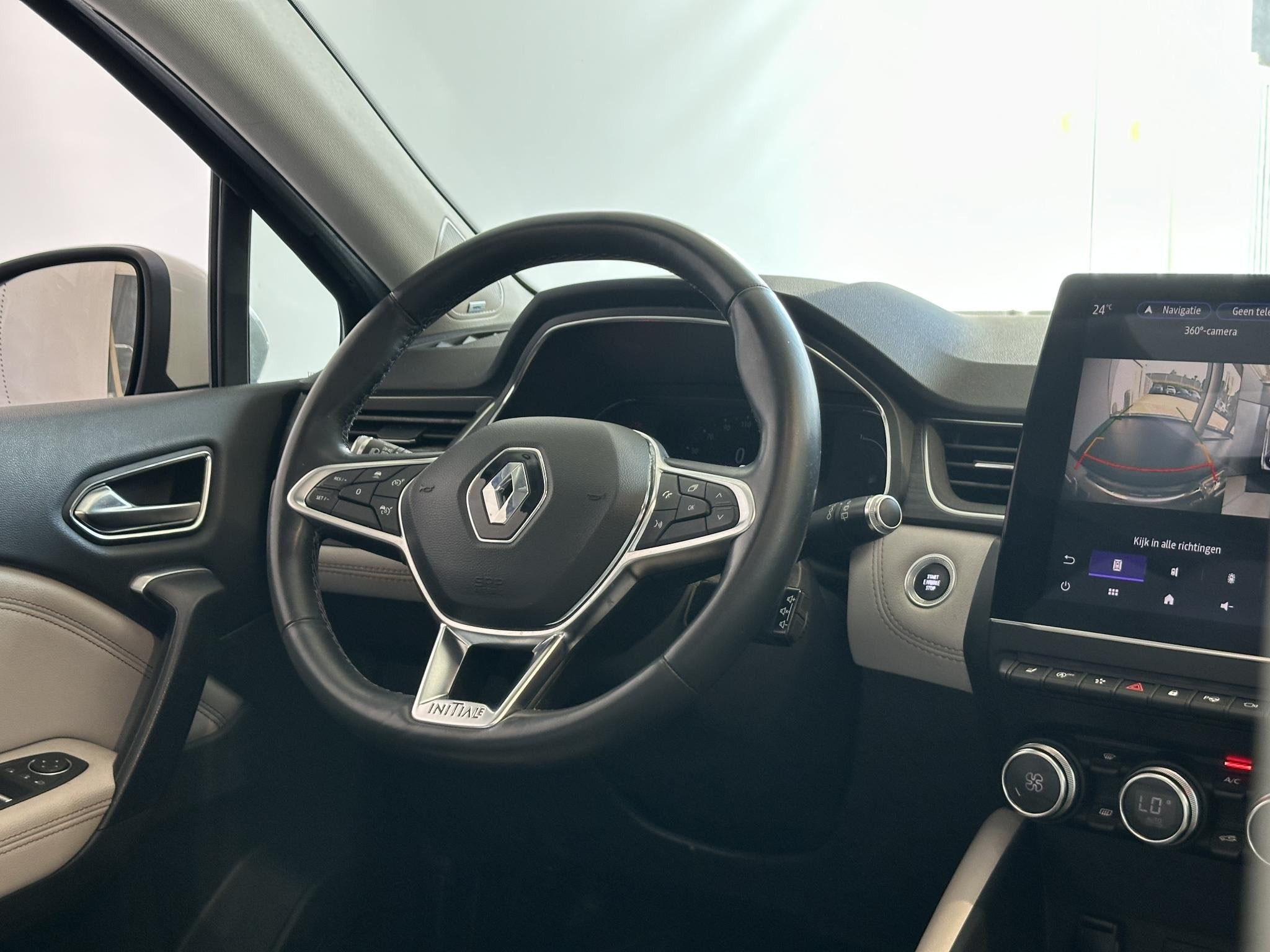 Renault Captur 1.3 TCe 155 Initiale Paris AUTOMAAT | PANORAM, Gebruikt, 4 cilinders, Met garantie (alle), Automatische klimaatregeling