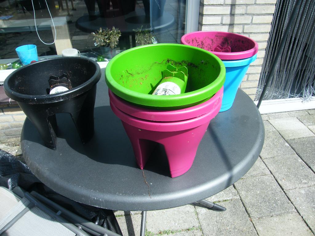 balkn bloempotten, Tuin en Terras, Bloempotten, Kunststof, Balkon, Rond, Ophalen of Verzenden