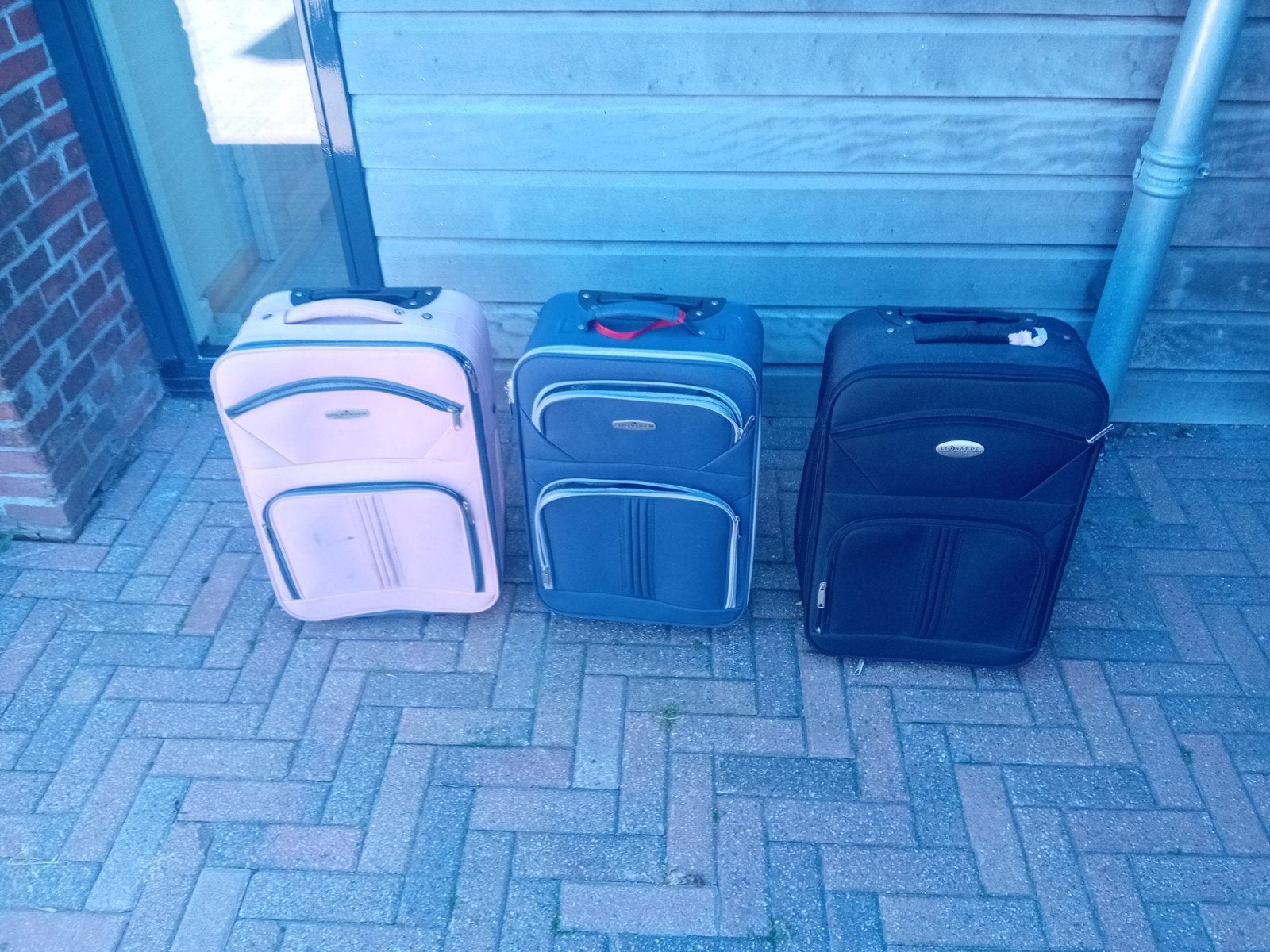 Set van 3 Koffers - Roze, Blauw en Zwart, Sieraden, Tassen en Uiterlijk, Koffers, Ophalen, Overige materialen, Wieltjes, Gebruikt