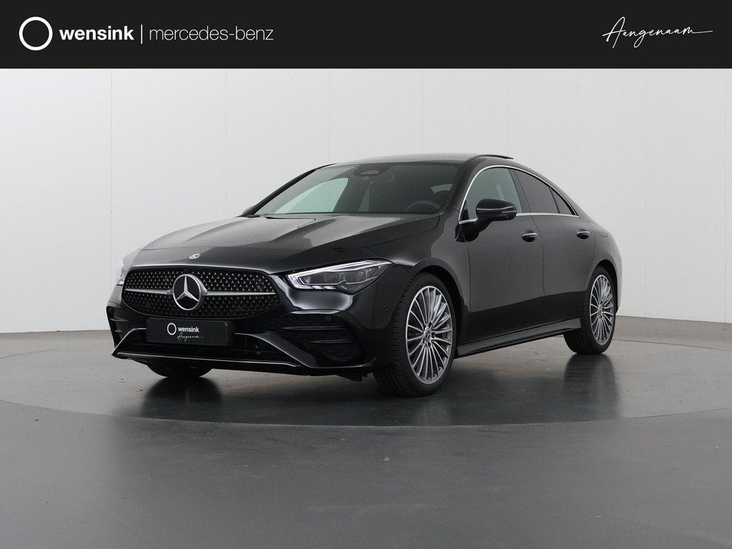 Mercedes-Benz CLA-klasse 180 Business Solution AMG | Panoram, Auto's, Mercedes-Benz, CLA, Gebruikt, 4 cilinders, Zwart