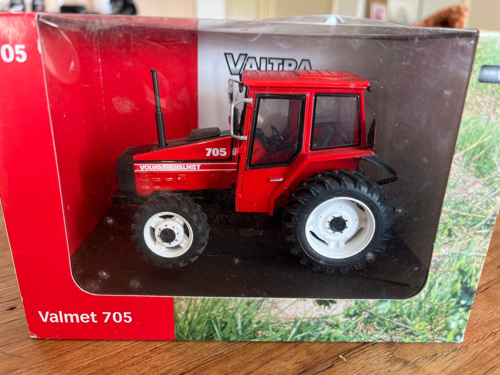 Valmet 705 Tractor Model - Schaal 1:32, Ophalen of Verzenden, Nieuw, Overige typen, Overige merken