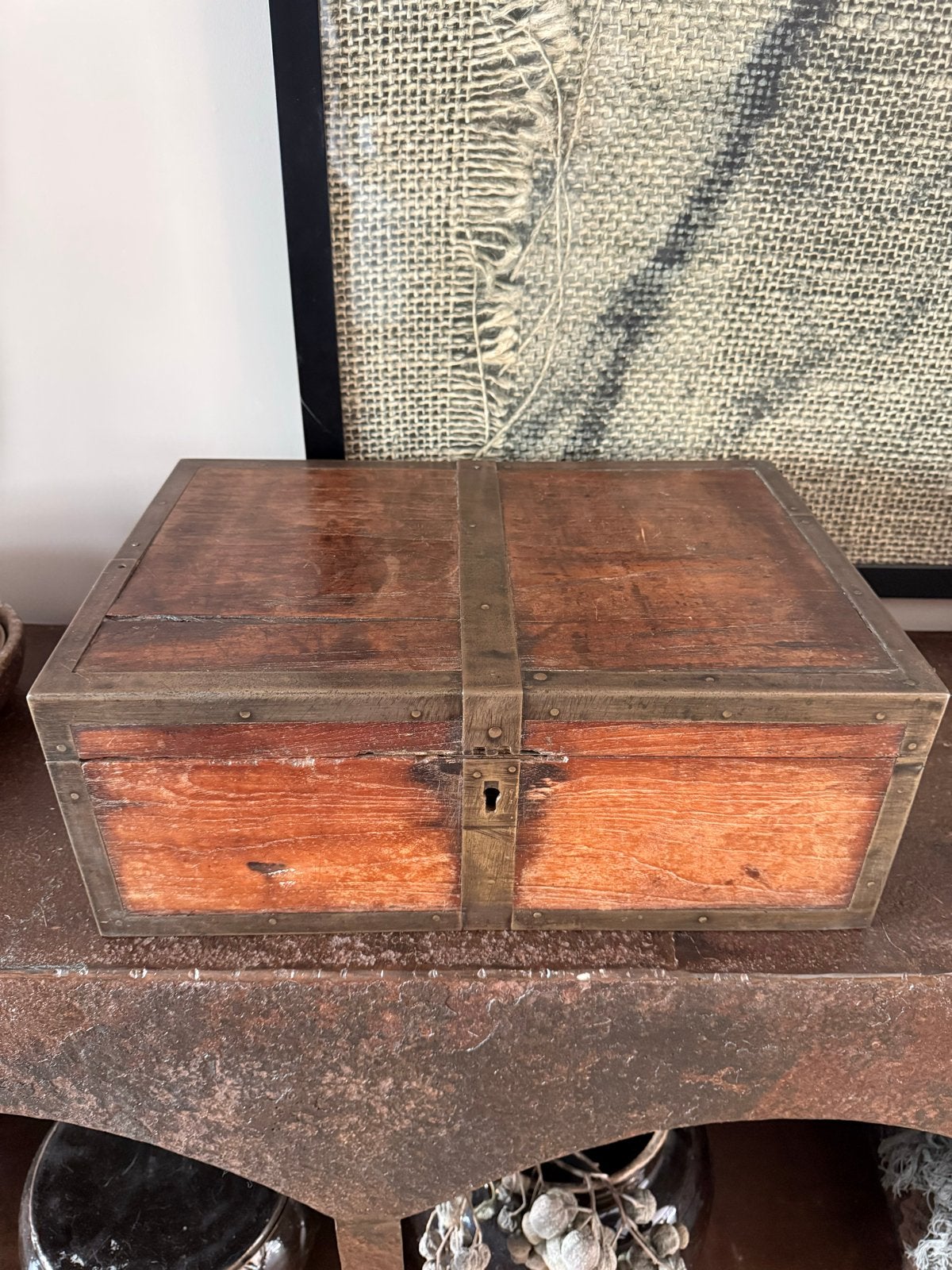Oude houten schrijf kist met metalen beslag, Ophalen of Verzenden