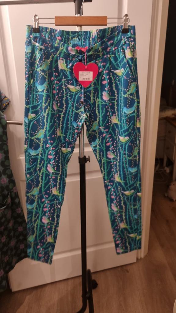 Lien&Giel Broek Maat S - Nieuw met kaartje, Blauw, Nieuw, Ophalen of Verzenden, Lien&Giel