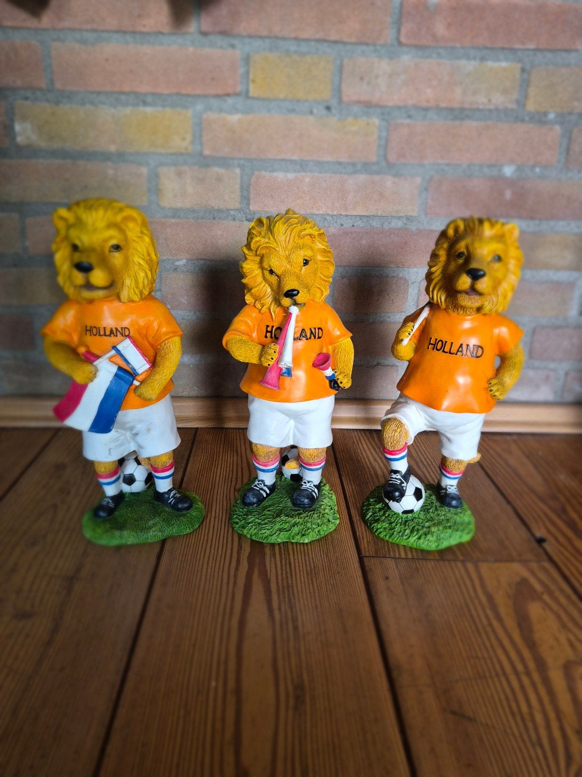 3st oranje Leeuwen 30 cm hoog, Verzamelen, Sportartikelen en Voetbal, Ophalen of Verzenden, Overige binnenlandse clubs