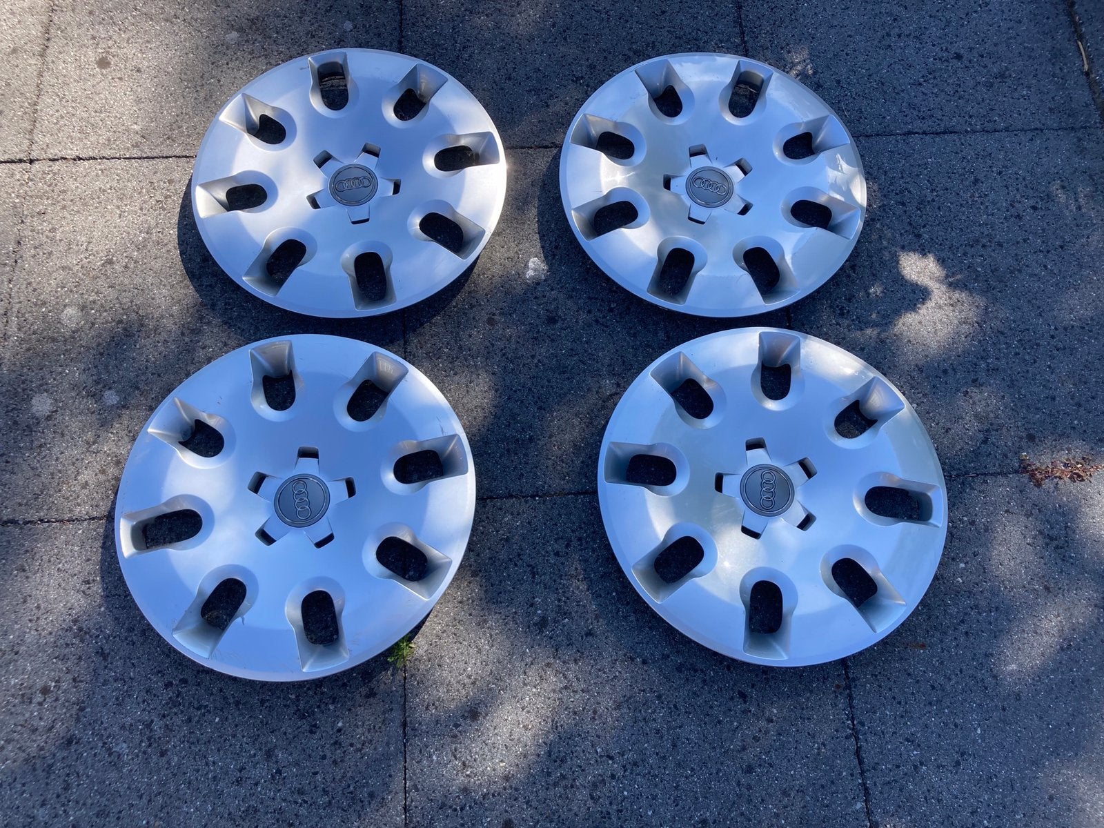 Audi A2 wieldoppen, gebruikt  € 20,-, Auto diversen, Ophalen of Verzenden, Gebruikt