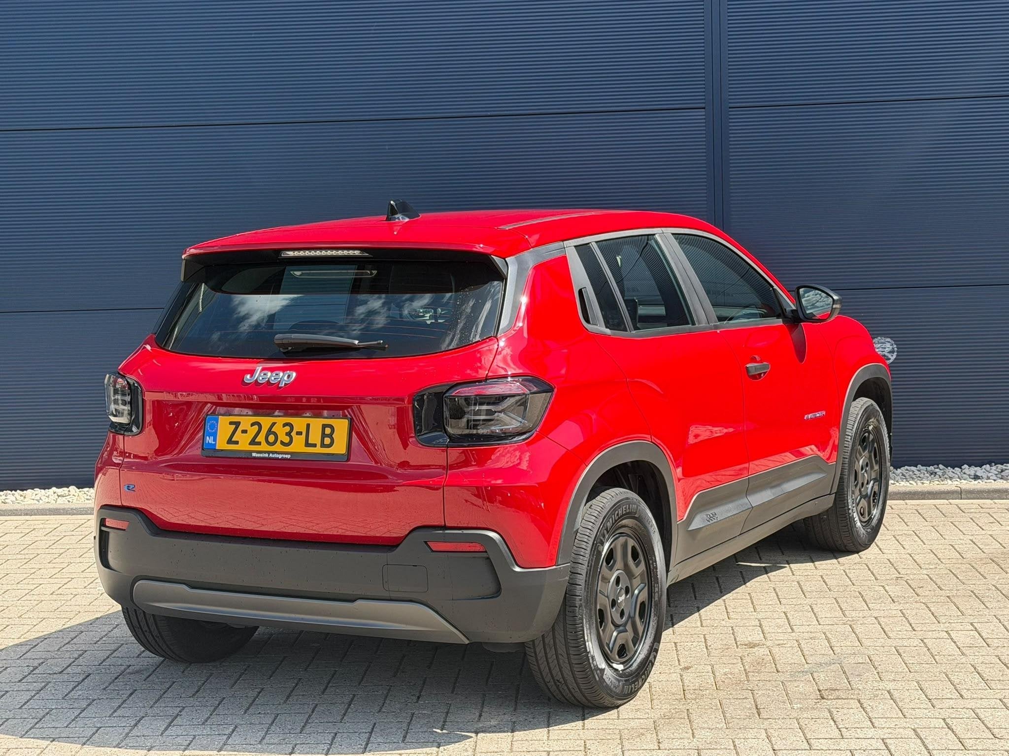 Jeep Avenger Avenger 54 kWh | 95,4 % SOH I Apple Carplay/And, Stof, Gebruikt, 156 pk, Origineel Nederlands