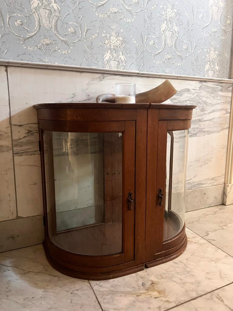 Antieke vitrinekast van eikenhout met geslepen glas, Ophalen, 50 tot 100 cm, Minder dan 100 cm, 25 tot 50 cm
