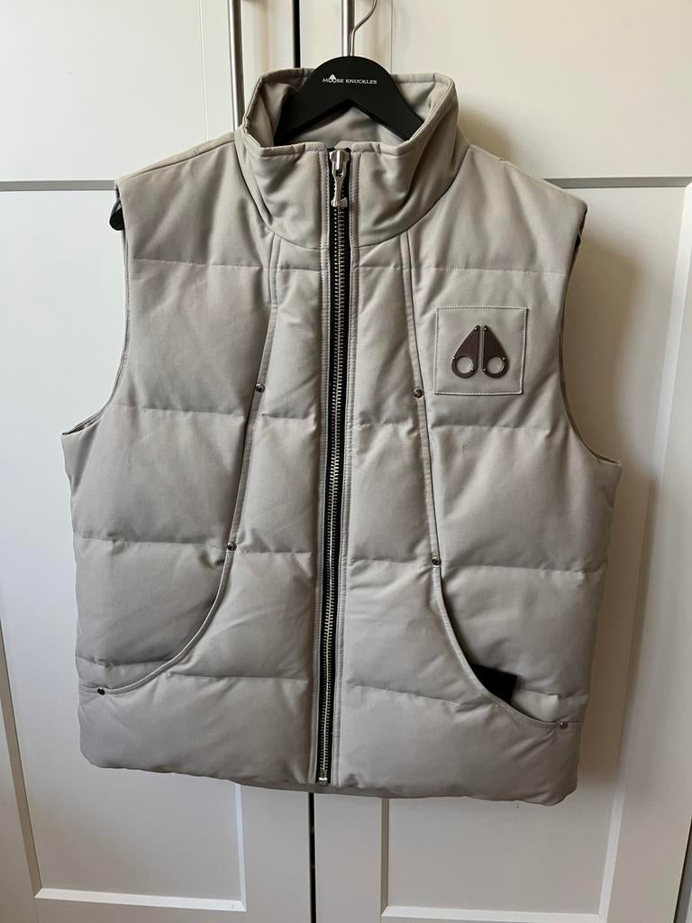 Moose Knuckles Moose Knuckles Men Montreal Vest, Ophalen of Verzenden, Zo goed als nieuw, Maat 52/54 (L), Grijs