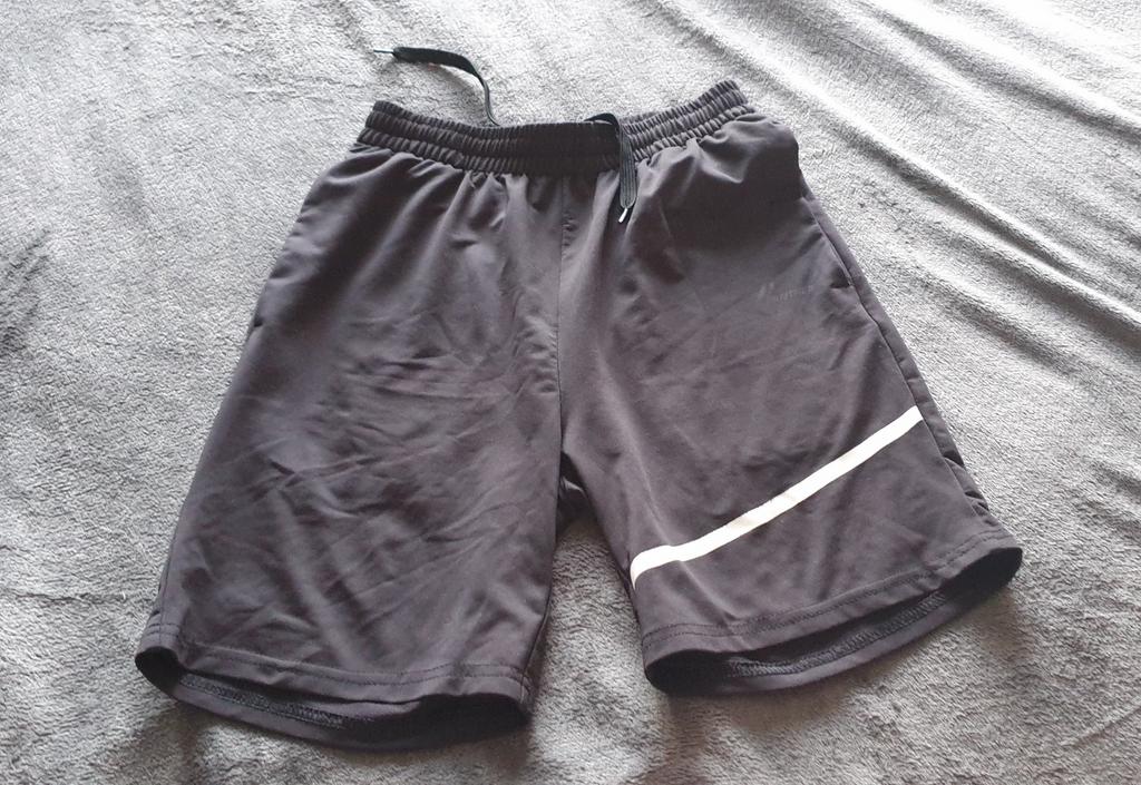 Korte broek panther maat 152, Ophalen of Verzenden, Zo goed als nieuw, Panther, Broek
