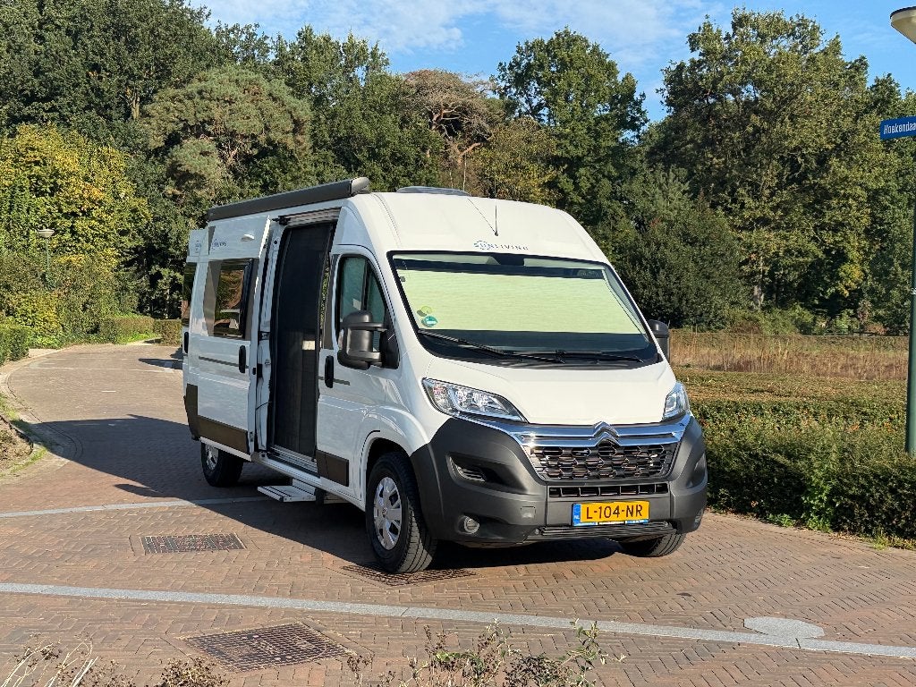 Sun Living V60 SP-2021-1e Eig.-2021-Orig Nlds-Nwst-28.418 km, Buscamper of Camperbus, Tot en met 2, Bedrijf, Adria