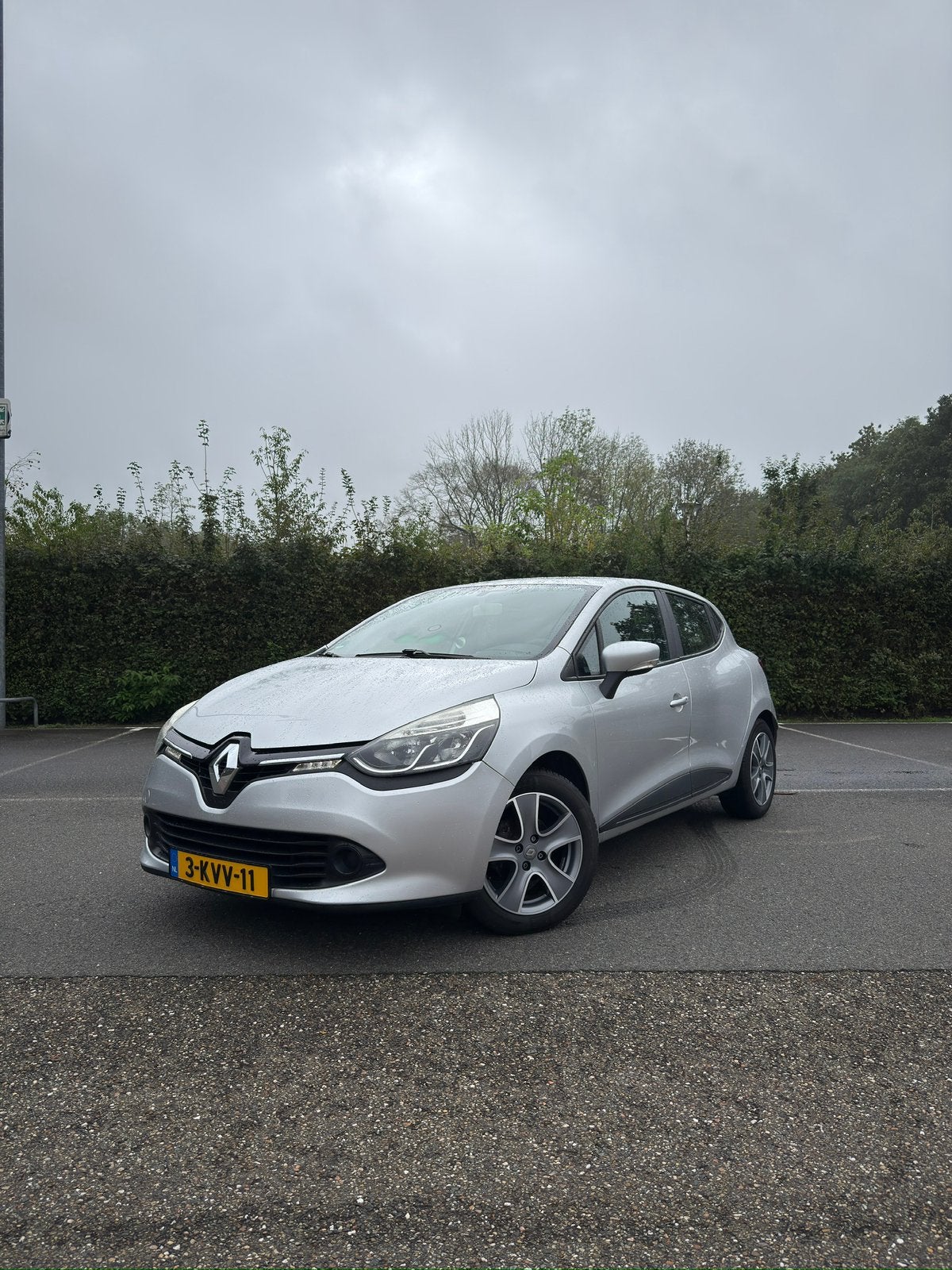 Renault Clio 0.9 TCe 90 pk | 2013 | 99.528 km | Trekhaak, Auto's, Voorwielaandrijving, 898 cc, 40 €/maand, 540 kg