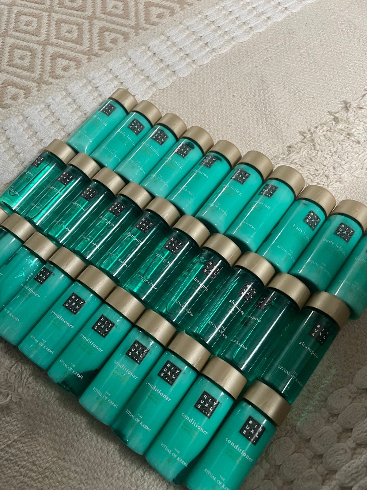 Ritual of Karma Reisflesjes - Shampoo, Conditioner, Bodyloti, Sieraden, Tassen en Uiterlijk, Uiterlijk | Lichaamsverzorging, Ophalen of Verzenden