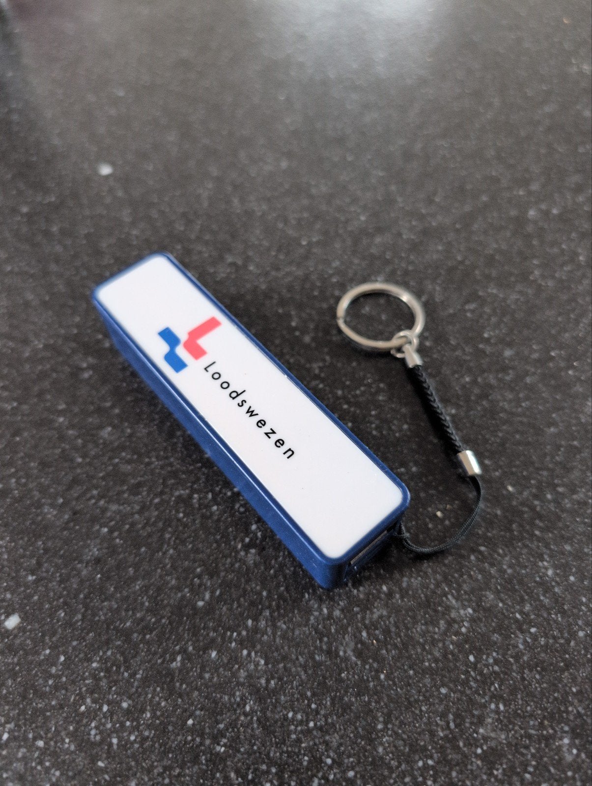 Loodswezen Powerbank Sleutelhanger - Compact en Handig, Ophalen, Zo goed als nieuw, Loodswezen