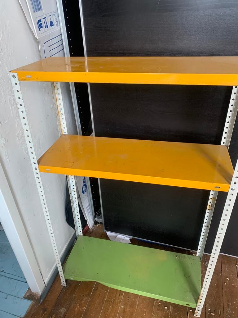 Vintage stellingkast leuke kleuren, Ophalen, Zo goed als nieuw