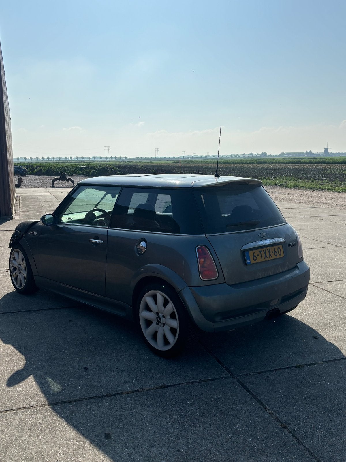 Mini 2002 Grijs, Auto's, Mini, Particulier, Benzine, Hatchback, Geïmporteerd, Zilver of Grijs, Ophalen
