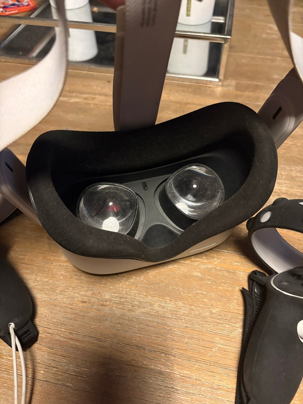 Oculus Quest 2 VR-bril met controllers, Spelcomputers en Games, Virtual Reality, Ophalen of Verzenden, Zo goed als nieuw, VR-bril