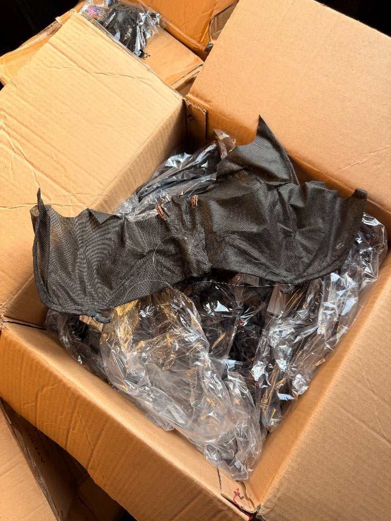 TE KOOP: Halloween Vleermuis met Buigbare Vleugels, Versiering, Halloween of Griezel, EINDHOVEN, Nieuw