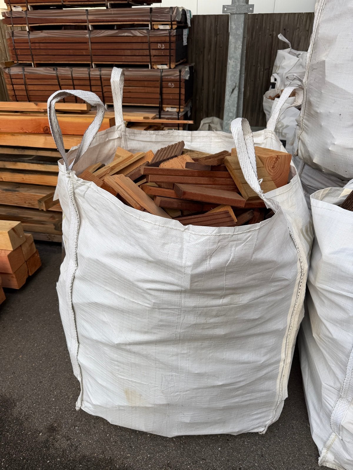 Bigbag met openhaardhout met Hardhout en douglas, Minder dan 3 m³, Ophalen, Overige houtsoorten, Blokken