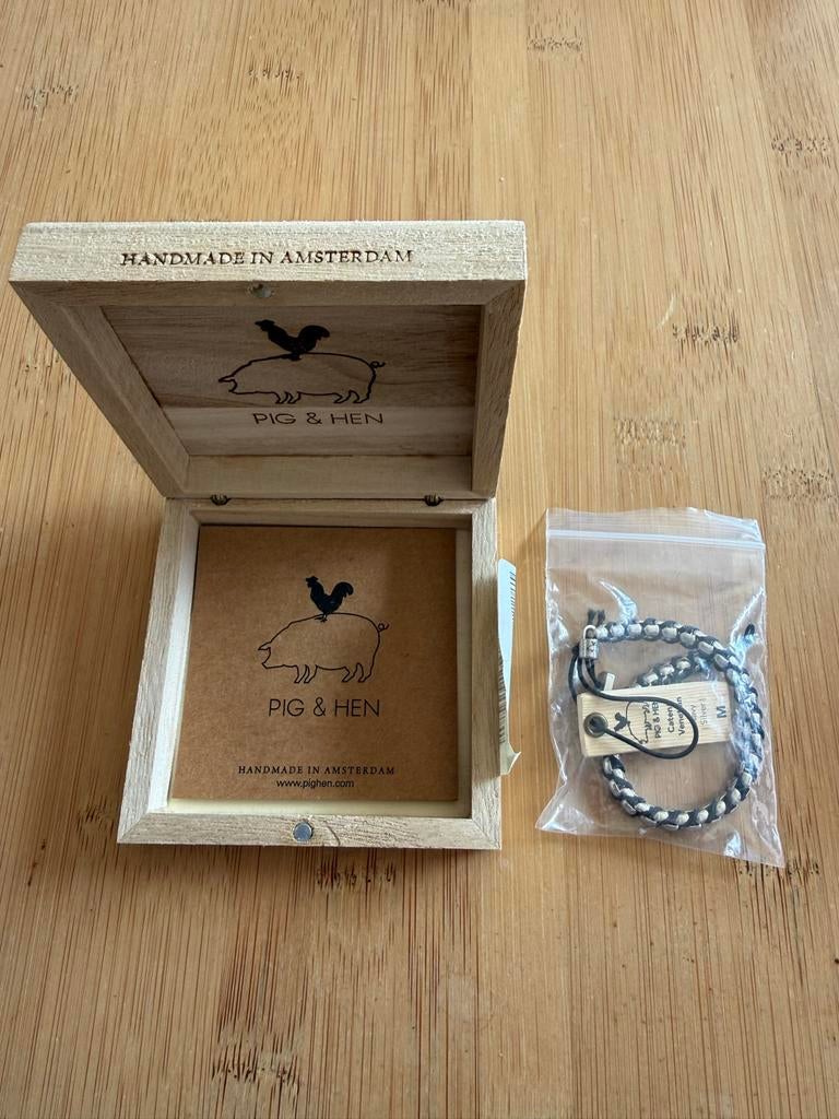 Pig & Hen Armband - Handgemaakt in Amsterdam, Sieraden, Tassen en Uiterlijk, Armbanden, Ophalen of Verzenden, Nieuw, Zwart, Overige materialen