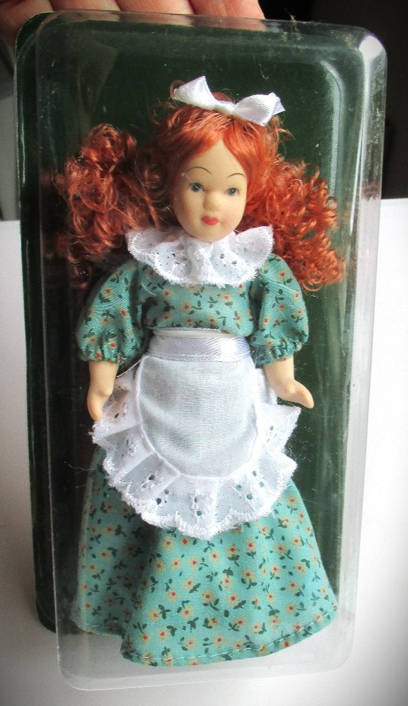 Pop~Porselein~Poppenhuispopje~Nieuw in box~16 cm Rood Haar, Verzamelen, Ophalen of Verzenden, Nieuw, Pop