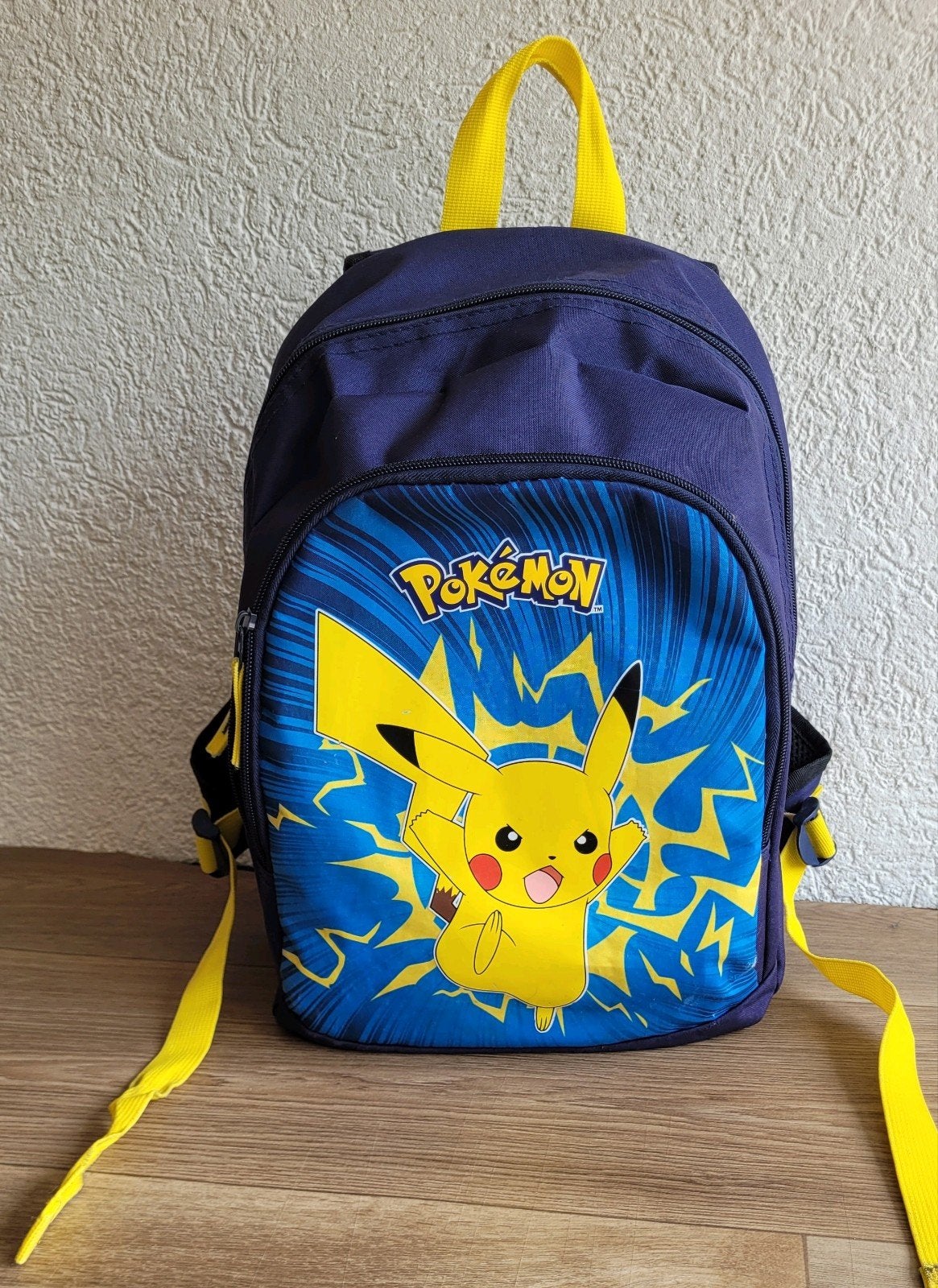 Pokemon Pikachu Rugzak - 38x26x10 cm met ritsvakken, Sieraden, Tassen en Uiterlijk, Tassen | Rugtassen, Ophalen of Verzenden