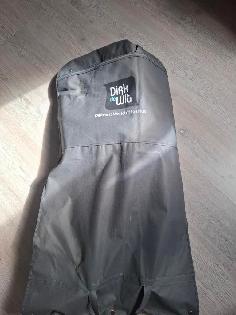 Pak hugo boss van dirk de wit, Kleding | Heren, Ophalen of Verzenden, Zo goed als nieuw, Wit, Ivoor of Crème, Trouwpak