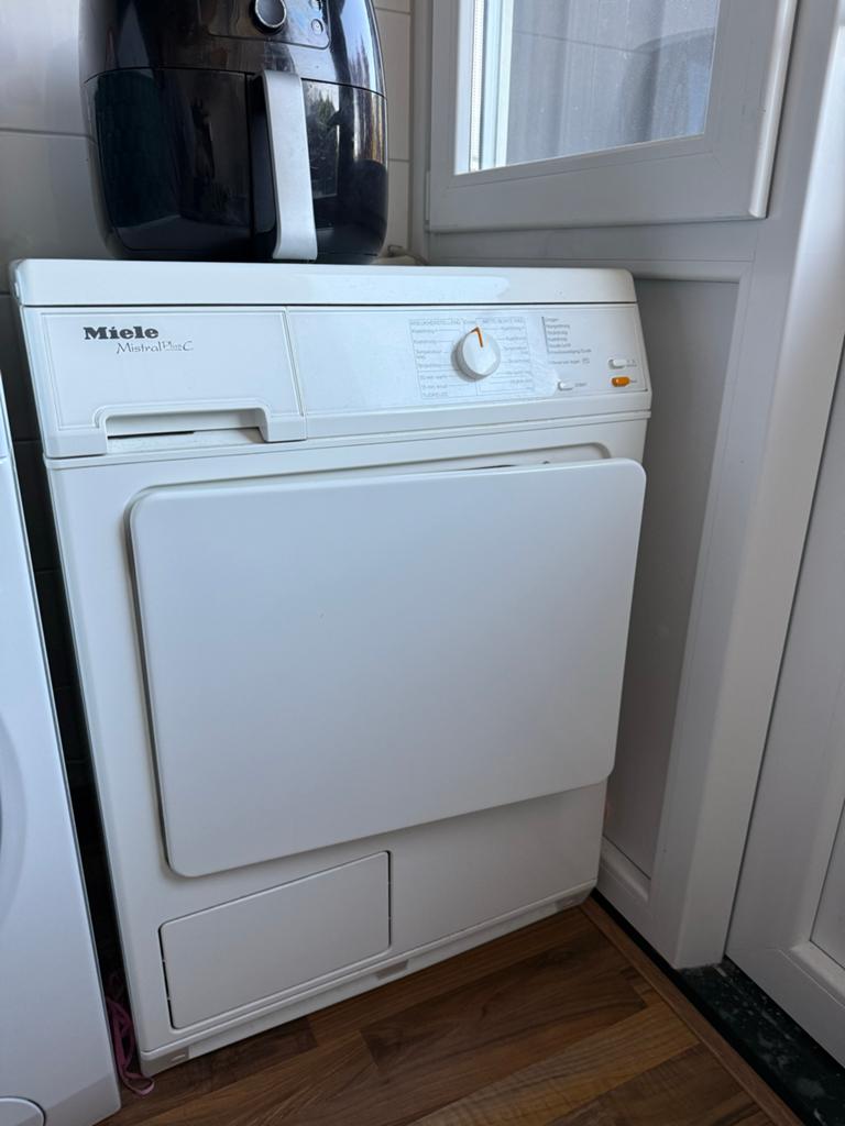Miele Mistral Plus C Droger, Witgoed en Apparatuur, Wasdrogers, Gebruikt, Condens, Voorlader, 6 tot 8 kg, 85 tot 90 cm, Ophalen