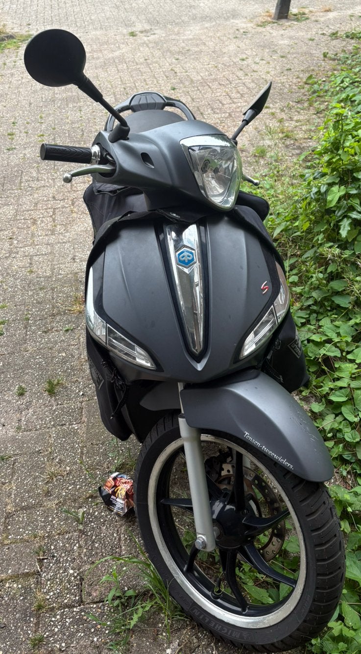 Piaggio Liberty S - Brommer - nieuwe accu+ Tucano beenkleed, Gebruikt, Overige modellen, Maximaal 45 km/u, Ophalen of Verzenden