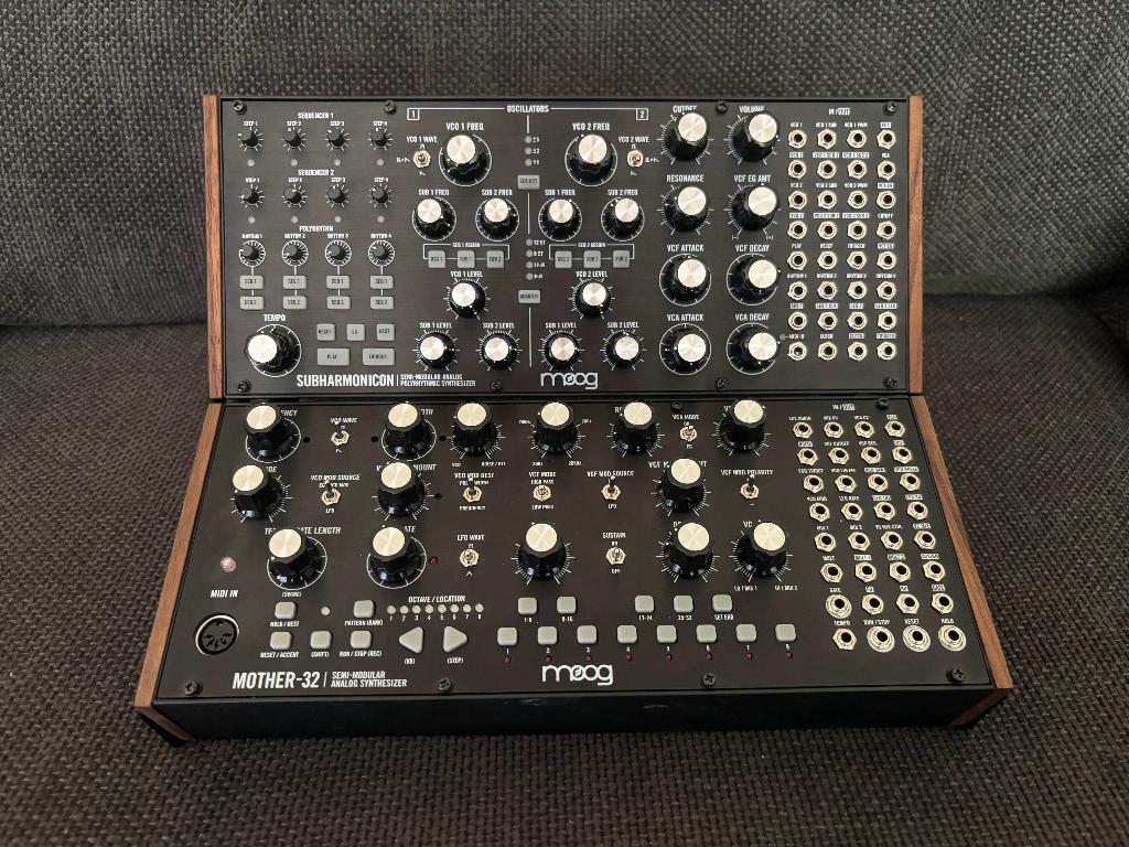 Moog Mother-32 en Subharmonicon, Muziek en Instrumenten, Overige aantallen, Zo goed als nieuw, Met midi-aansluiting, Ophalen
